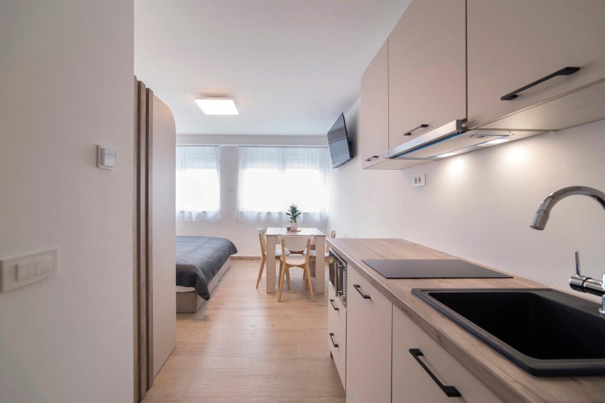 Apartments Pamer, 4Th Floor, No Elevator Zagreb Exterior photo