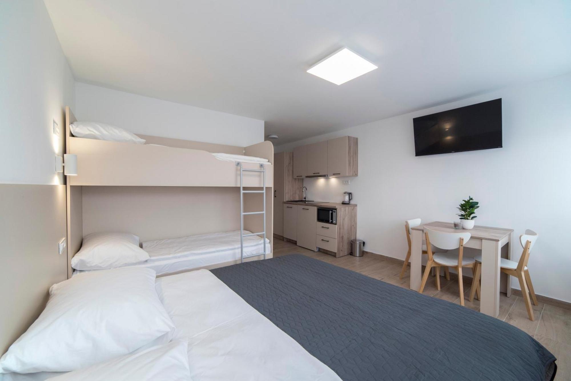 Apartments Pamer, 4Th Floor, No Elevator Zagreb Exterior photo