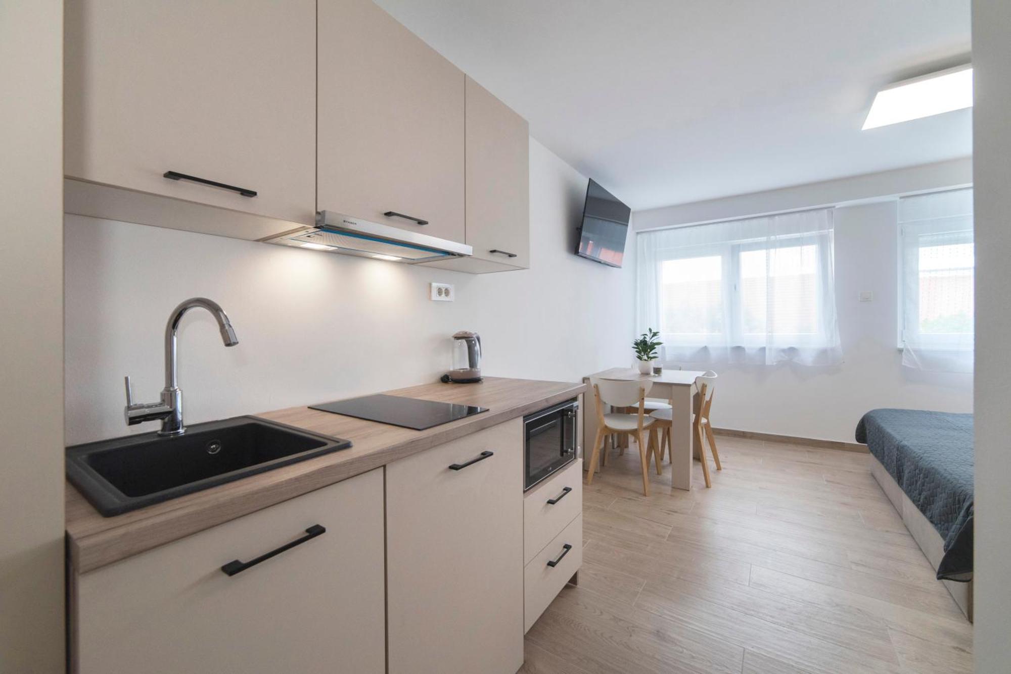 Apartments Pamer, 4Th Floor, No Elevator Zagreb Exterior photo